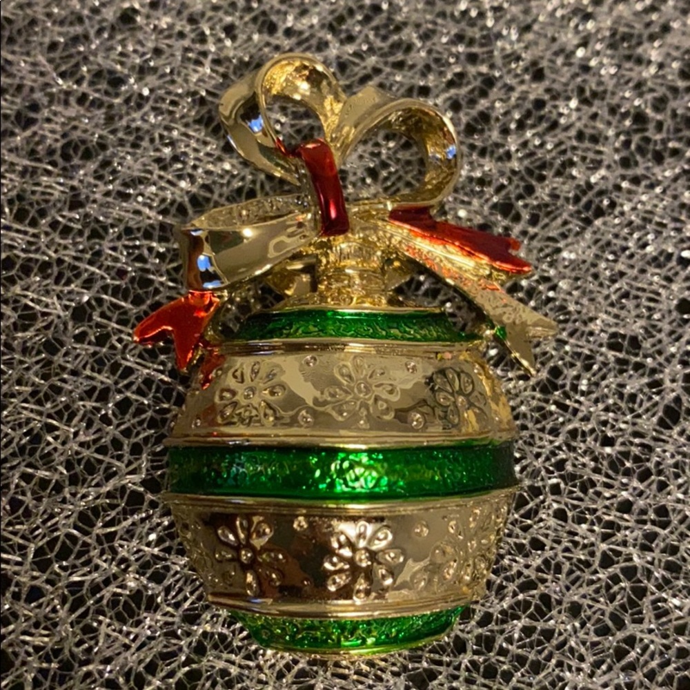 Decorative Ornament Holiday Brooch